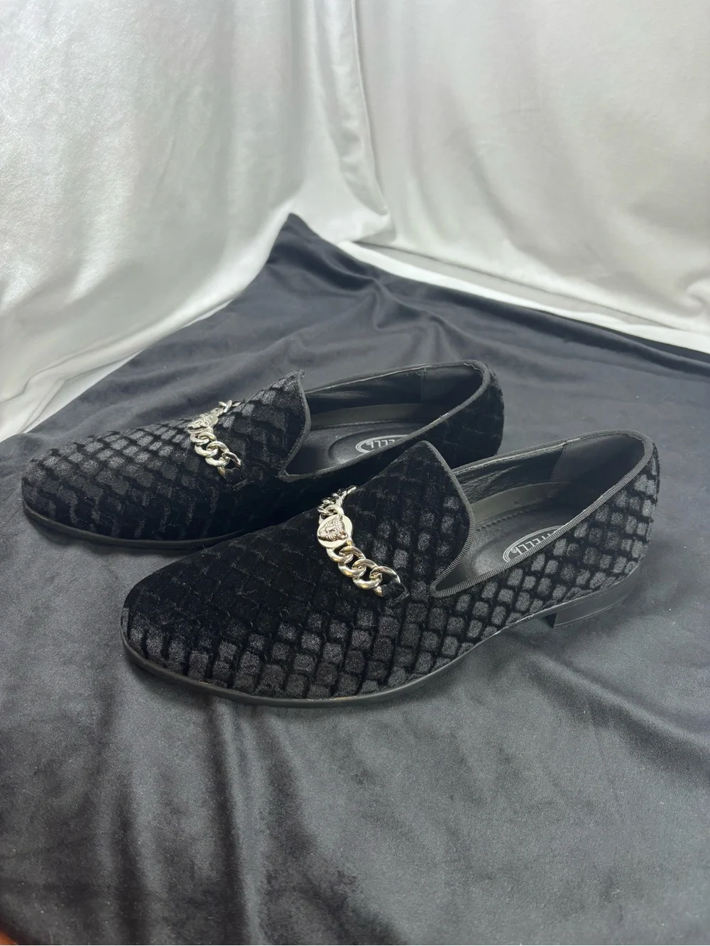 HUGO VITELLI BLACK VELVET EMBELLISHED LOAFERS – MEN’S 9.5